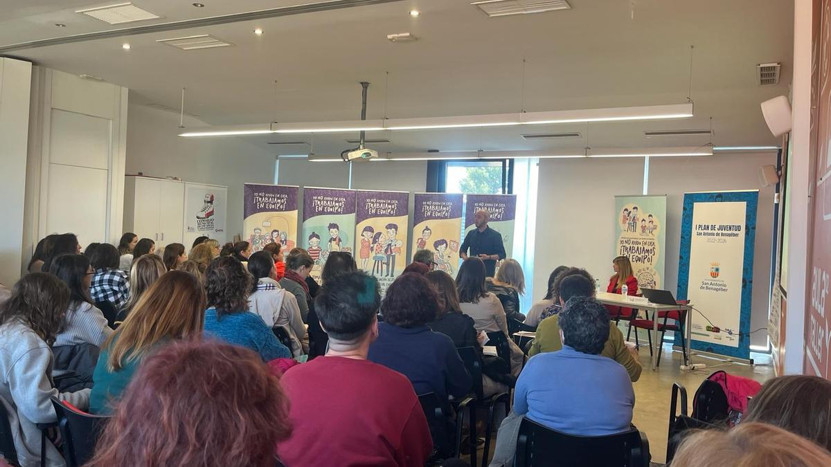 2. Juventud Presentación de la campaña en San Antonio de Benagéber.