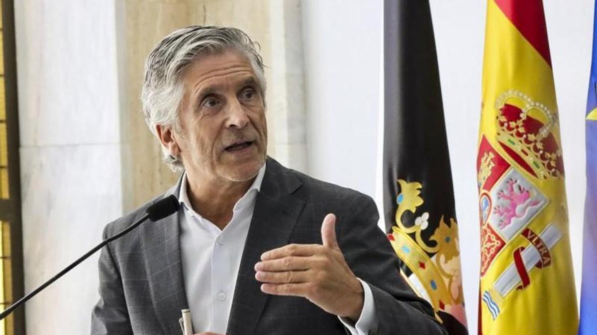 CRISIS MIGRATORIA | Marlaska anuncia el refuerzo de las fronteras de Ceuta y Melilla con más pelotones de antidisturbios