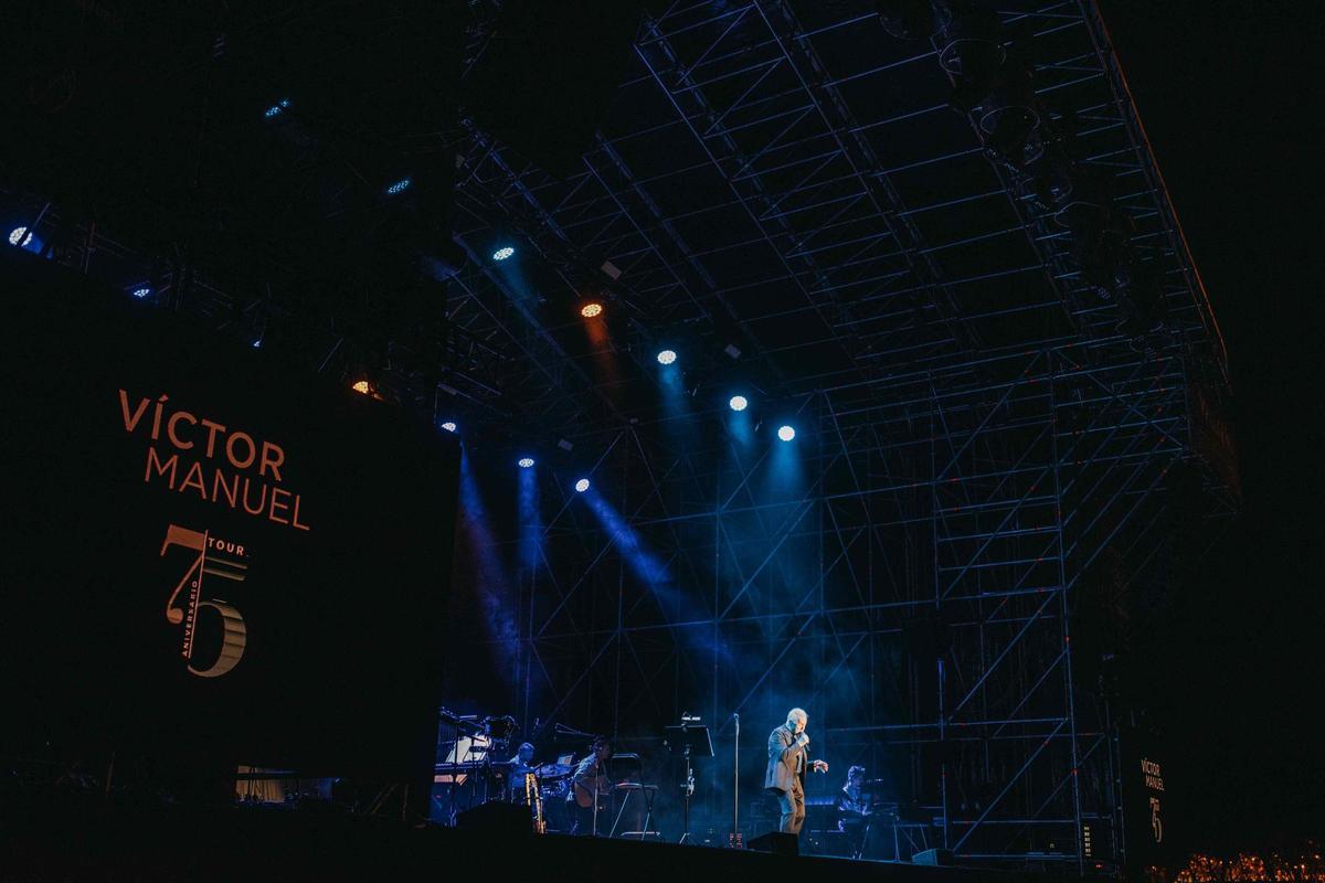 Víctor Manuel emociona al públic del Festival VALLVIVA