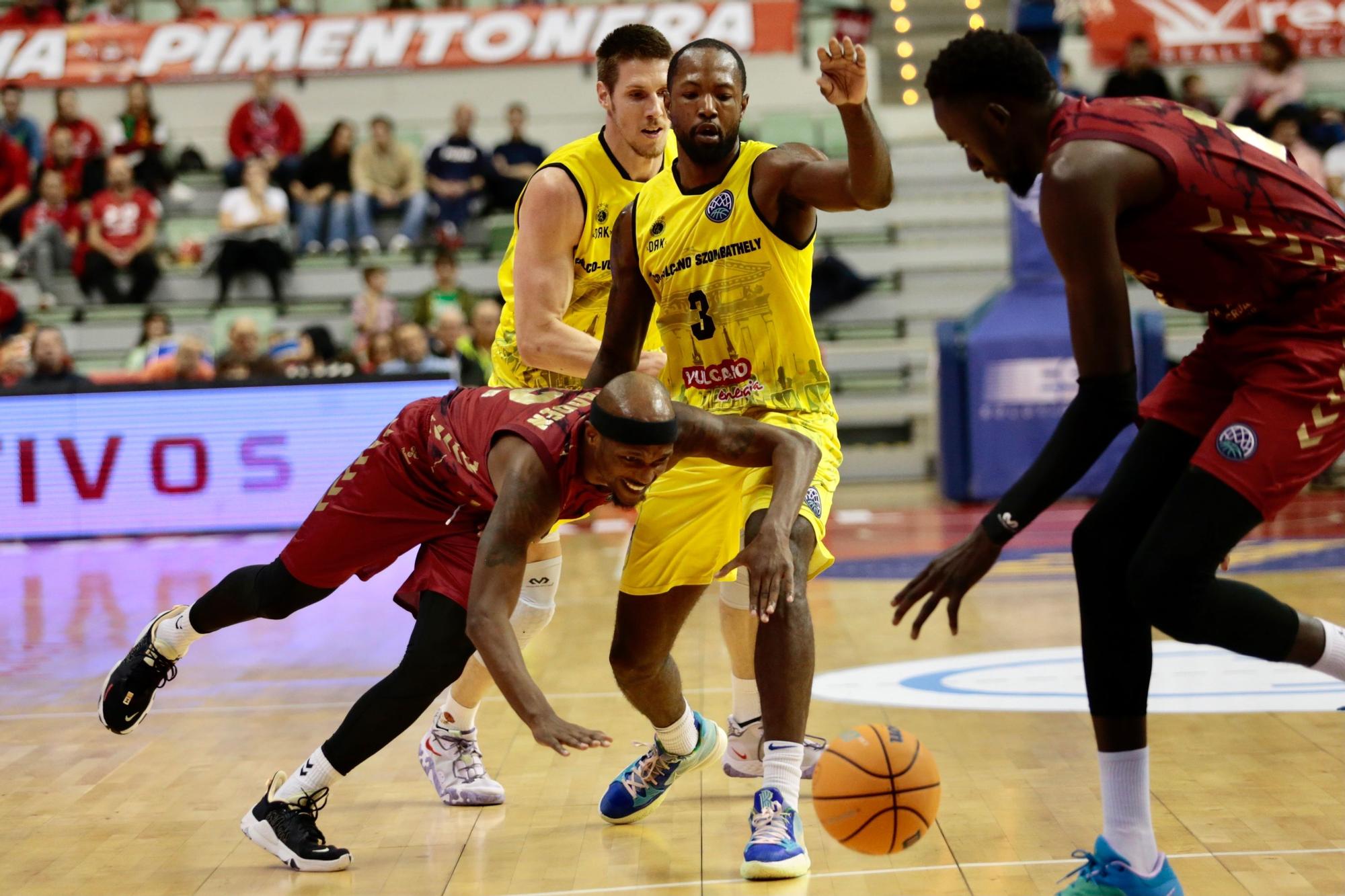 Las imágenes del partido UCAM Murcia - Falco Vulcano