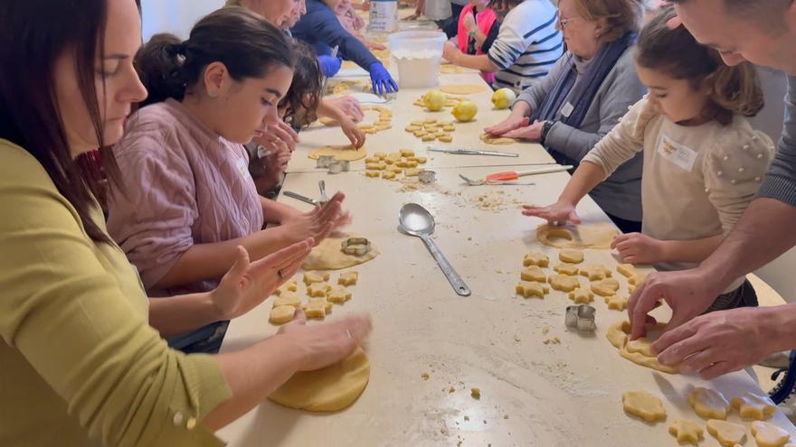 Así mantiene vivo el espíritu navideño el Museo de Pusol con el taller de mantecados