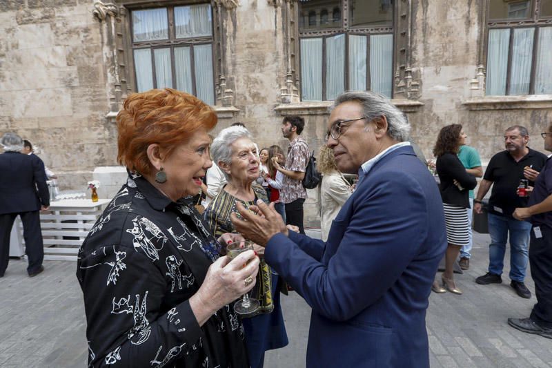 9 d'Octubre: Recepción de invitados en el Palau de la Generalitat