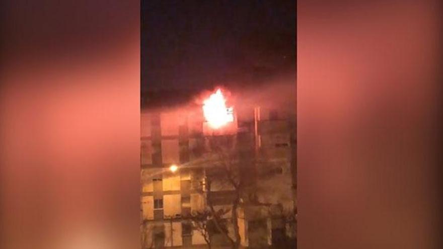 Muere el bebé que llevaba ocho días ingresado tras el incendio de un piso en Huelva