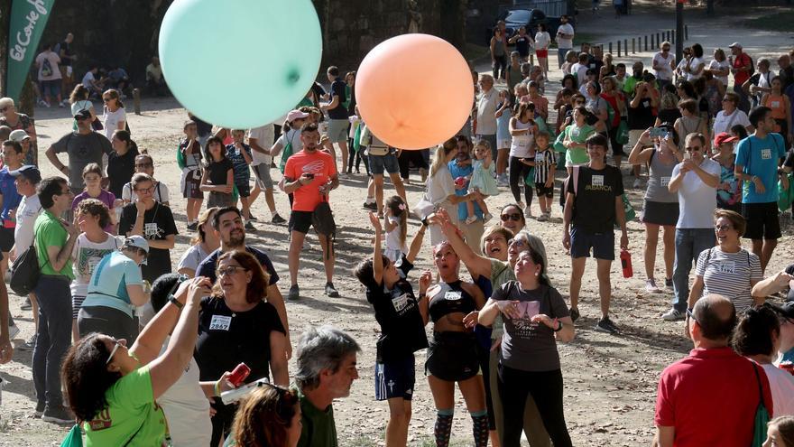 Pisadas de solidaridad en Vigo: así fue la popular marcha de Aspanaex