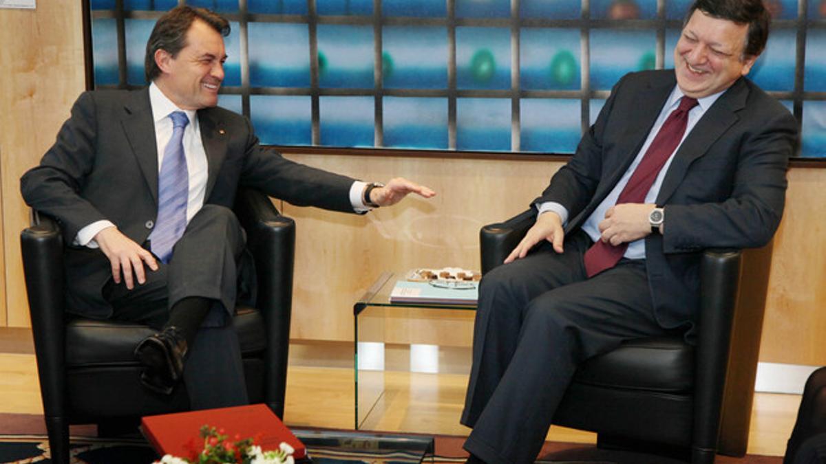 El presidente de la Generalitat, Artur Mas, y el de la Comisión Europea, José Manuel Durao Barroso, durante una reunión en Bruselas en marzo del 2011.