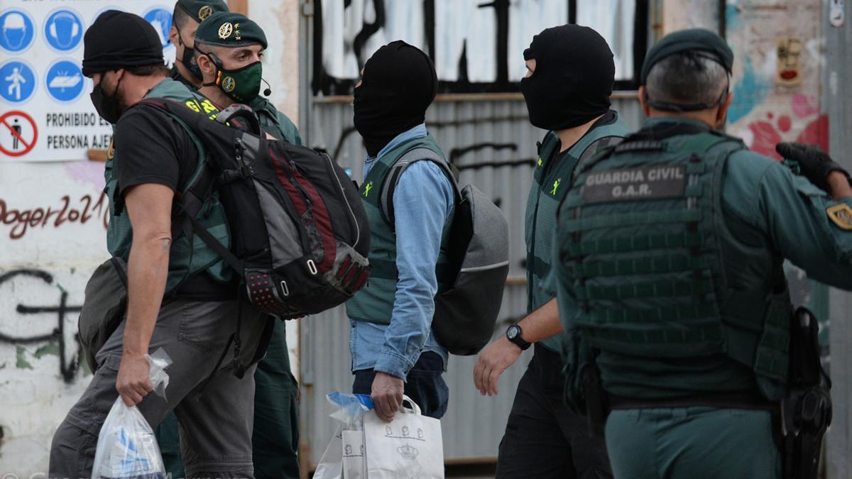 Las imágenes de la operación de la Guardia Civil en Lagunillas