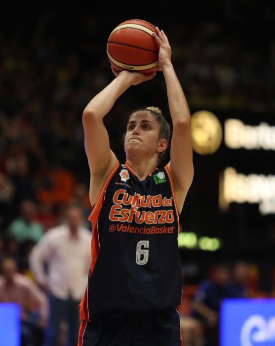 VALENCIA BASKET FEMENINO VS PICKEN CLARET