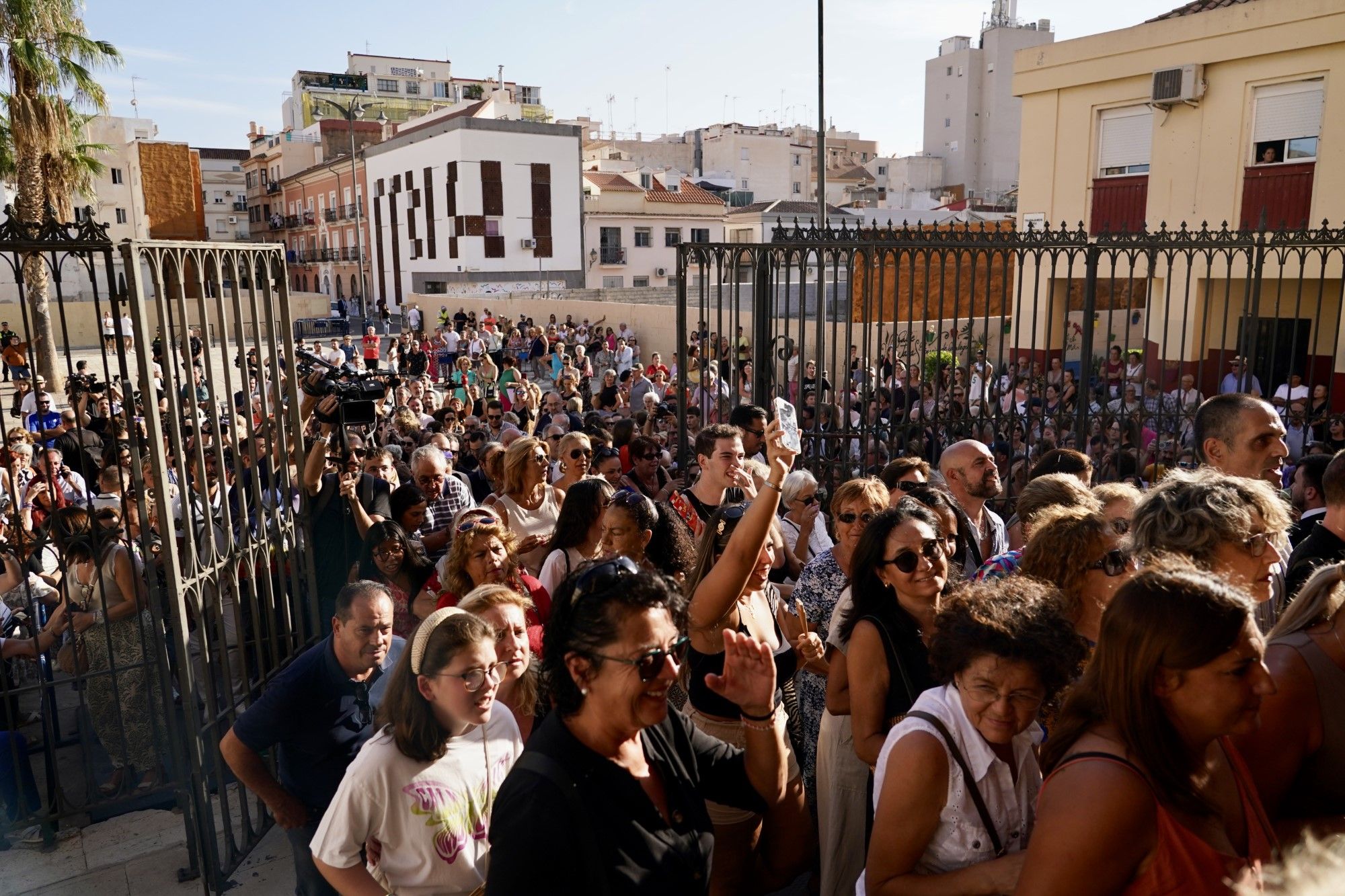 Multitudinario último adiós a María Teresa Campos en Málaga