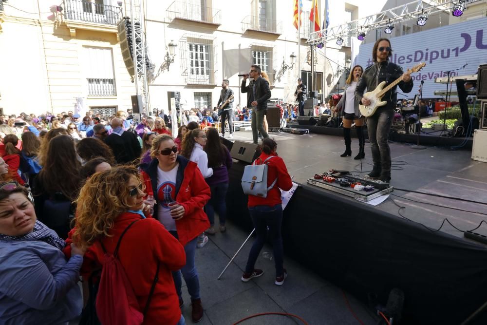 Entrega de estandartes de la Diputación a las Fallas