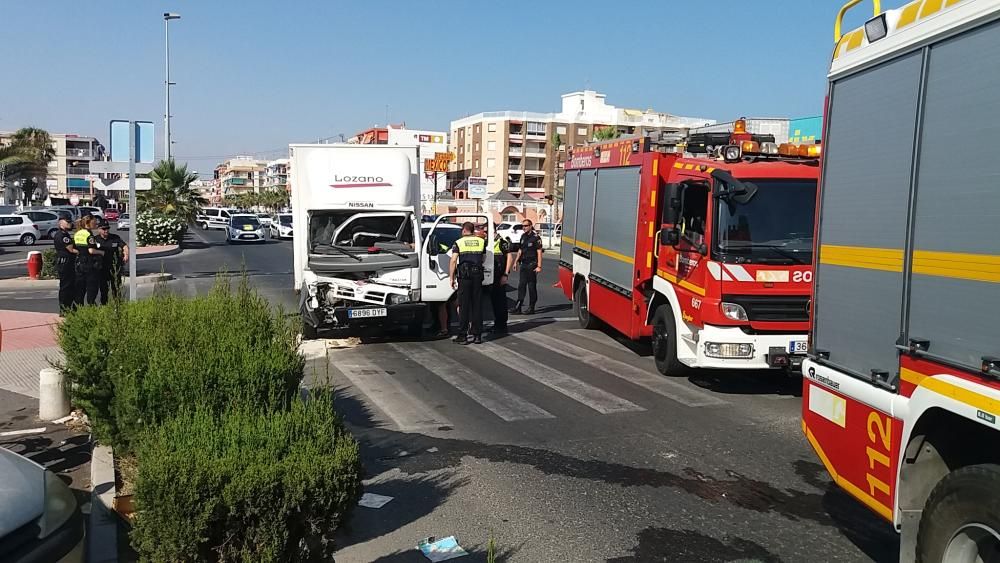 Accidente con dos camiones en Torrevieja