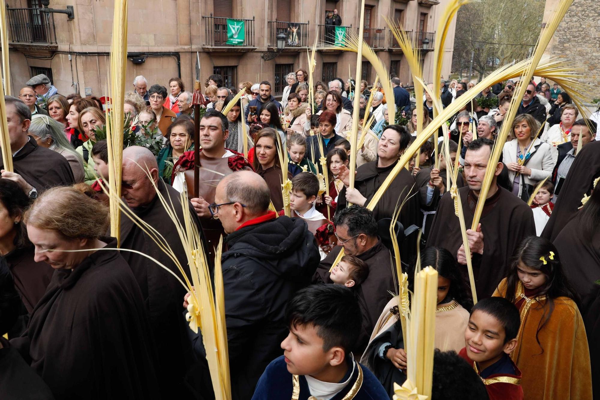 EN IMÁGENES: el álbum fotográfico de los mejores momentos de la Semana Santa de Avilés