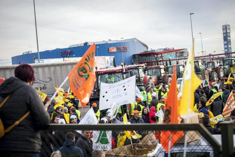 Manifestación de agricultores en Zaragoza