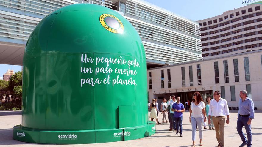 Benidorm recicla tres veces más vidrio que la media estatal y de la Comunidad