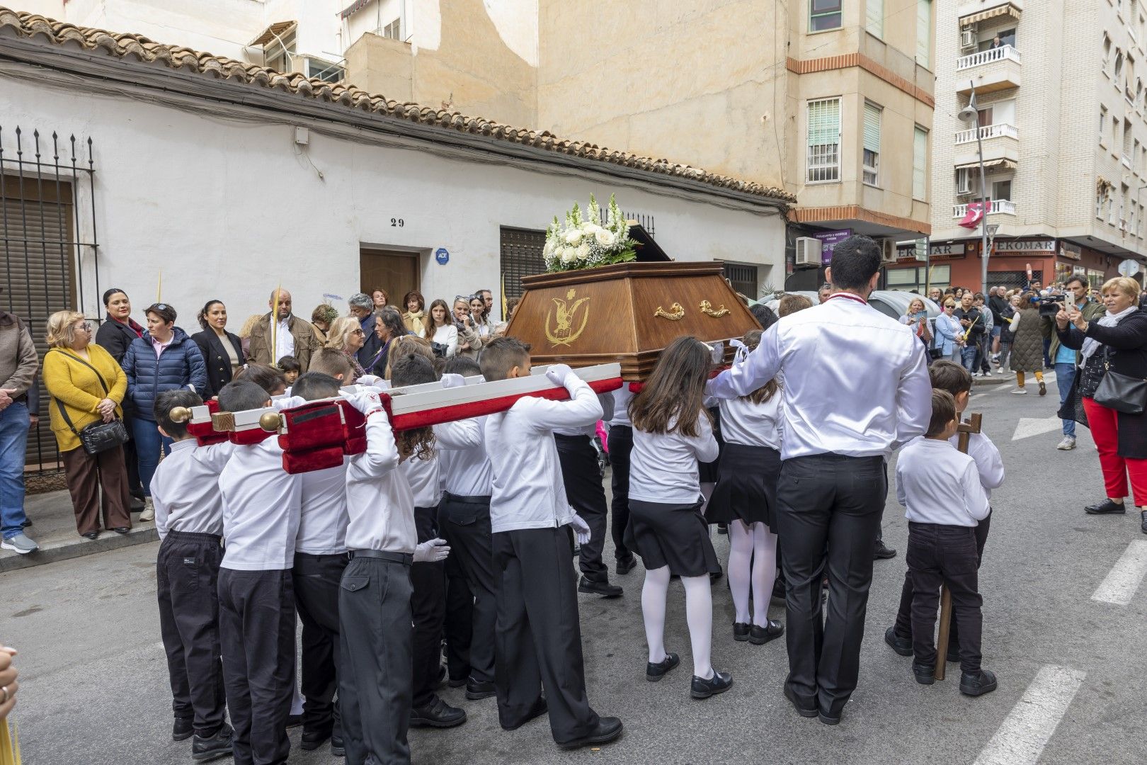 Bendición y procesión de Las Palmas en Torrevieja de Domingo de Ramos en la Semana Santa 2024