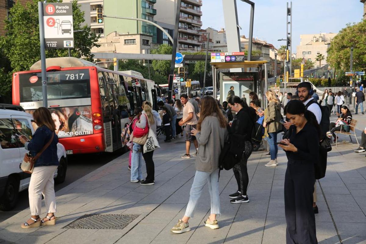 Huelga de 24 horas en la red de autobuses de Barcelona