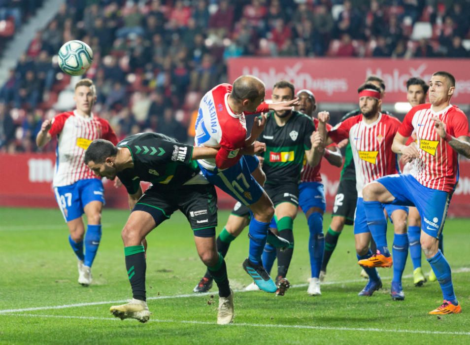 Un momento del Sporting de Gijón-Elche