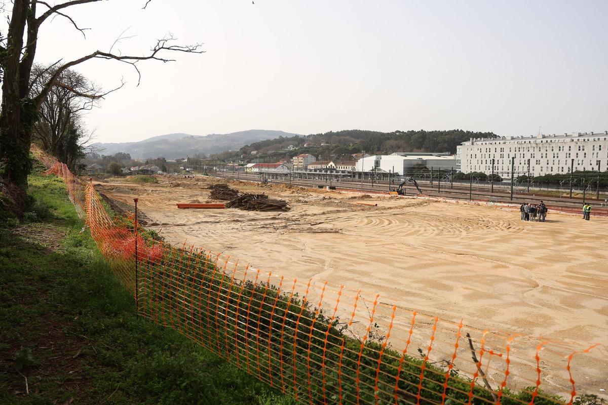 Las obras del parque urbano de A Parda avanzan en tiempo y se prevé que este a punto para finales de año si el tiempo lo permite.