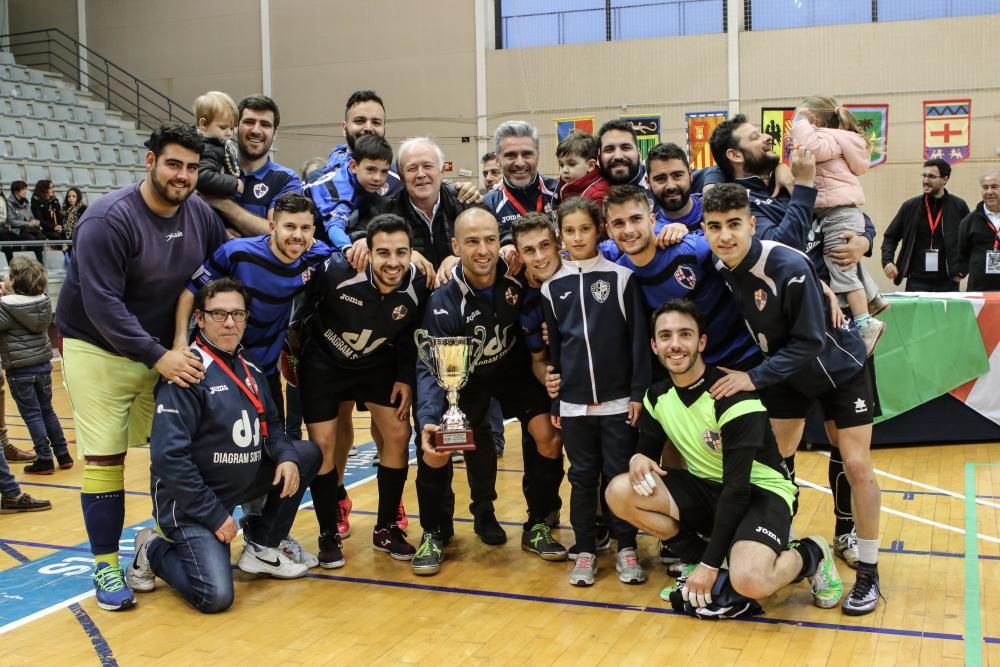 Los Moros y Cristianos de Alcoy celebran su Trofeo Filaes 2019