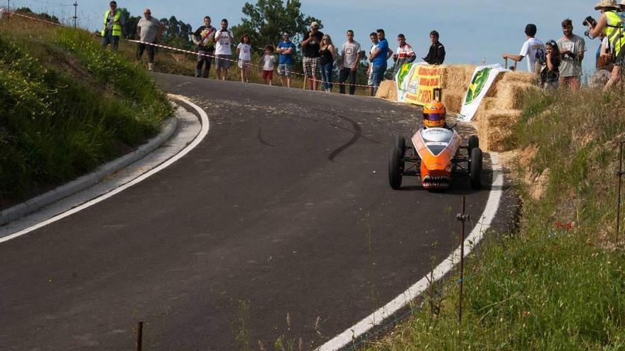 Un piloto de carrilanas en la prueba celebrada en los aledaños del recinto ferial.