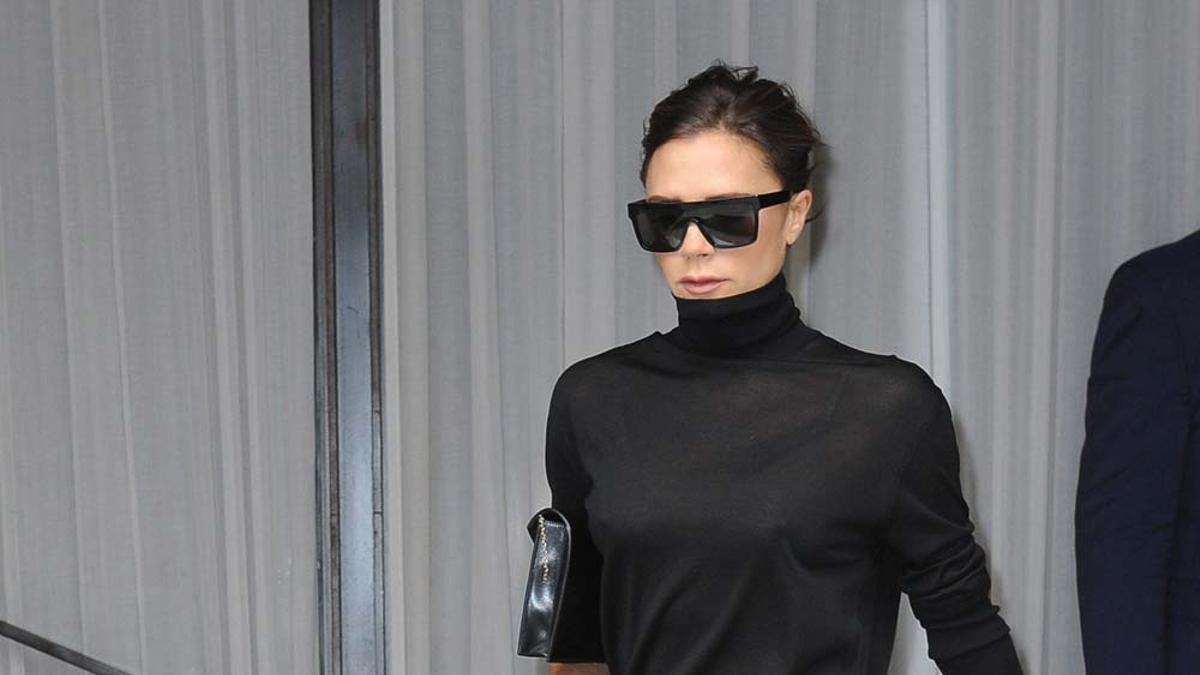 Victoria Beckham sigue a tope la tendencia #freethenip