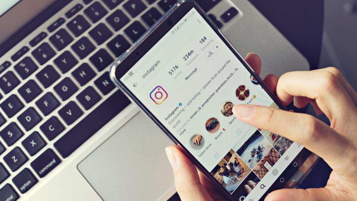 Instagram está desarrollando una característica que facilitará encontrar un reel enviado en caso de querer verlo de nuevo.
