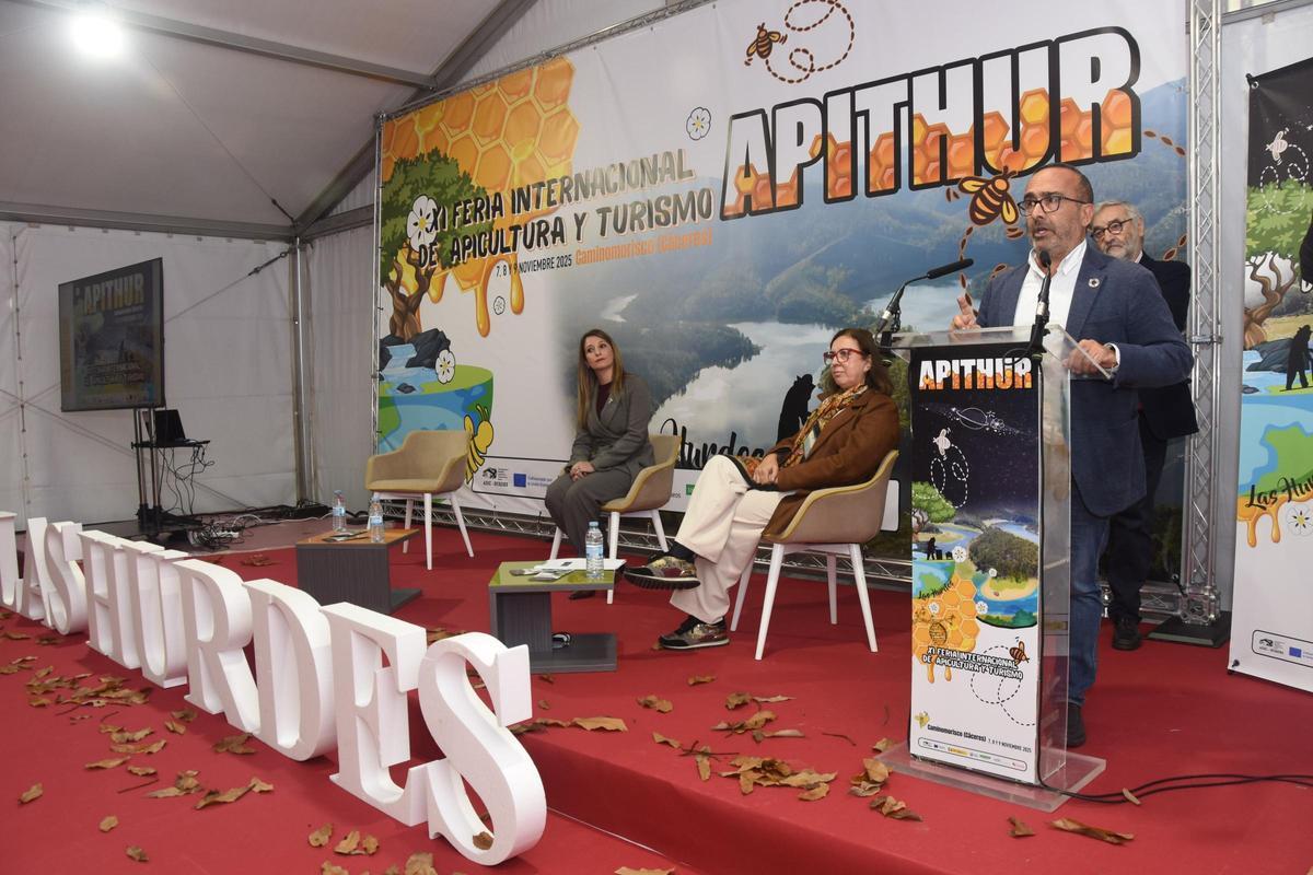 Morales interviene en la feria.