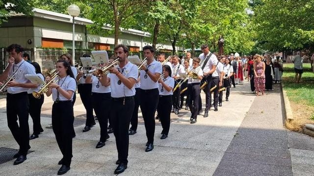 La banda de la cofradía Nuestra Señora de los Dolores en un momento de la procesión. | C. N. S. D.