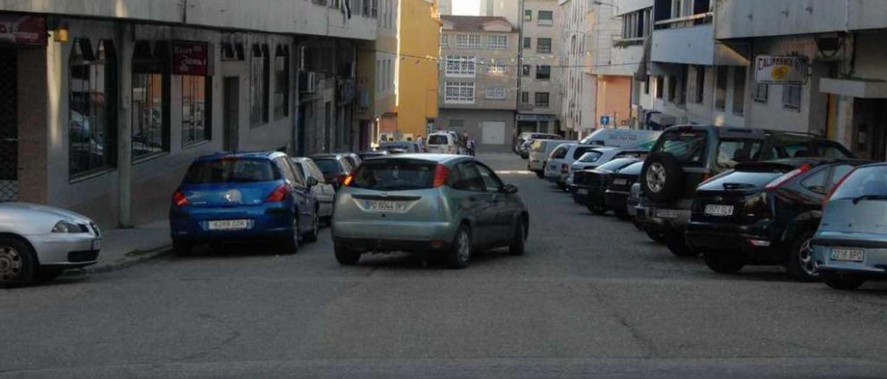 La calle Ferrol, una de las más afectadas por la &quot;movida&quot; nocturna en Cangas. // Gonzalo Núñez