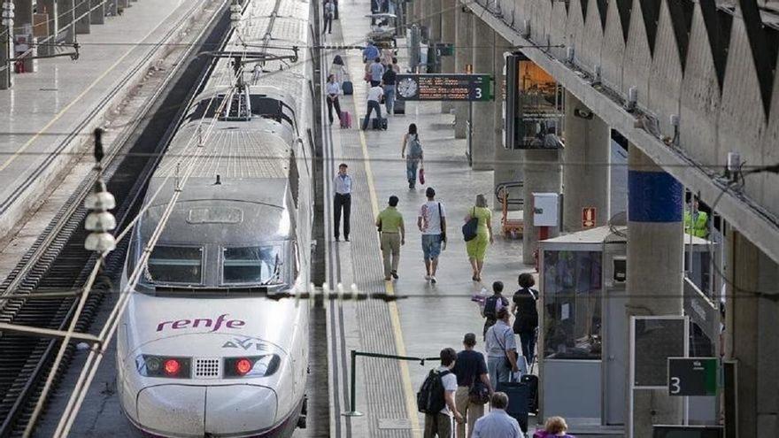 Renfe cancela este viernes 310 trenes entre alta velocidad y media y larga distancia por huelga