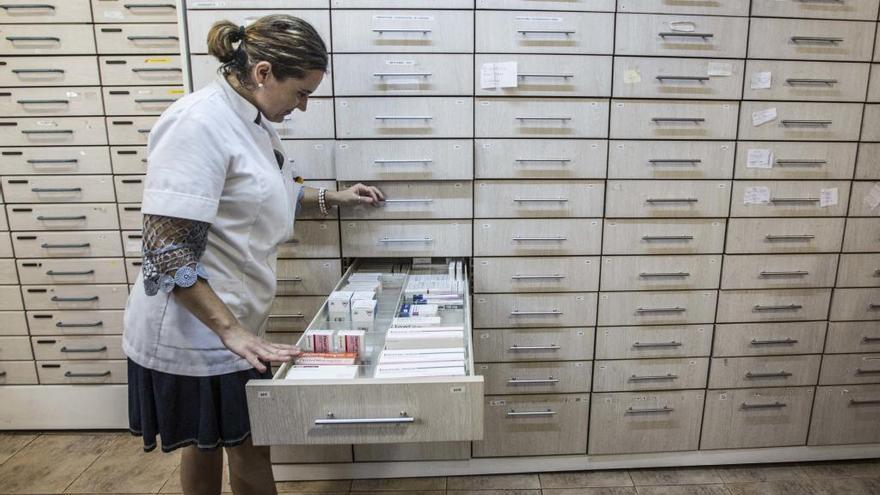 Medicamentos en una farmacia.