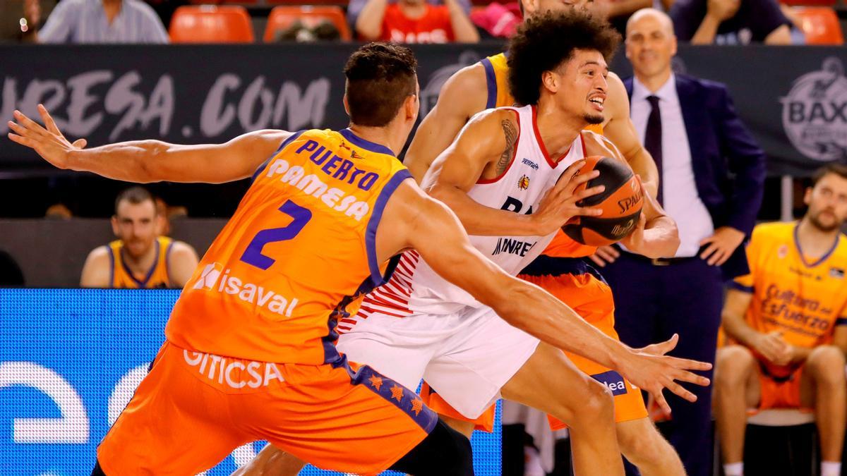 El Valencia Basket maniató al BAXI Manresa en el Nou Congost