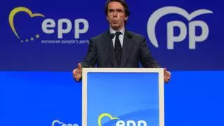 Aznar carga contra Sánchez y pide ante Von der Leyen que Bruselas actúe "para asegurar el Estado de derecho" en España