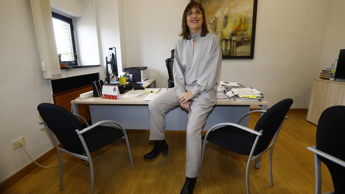 La portavoz del PSOE en el Ayuntamiento de Zaragoza, Lola Ranera, este lunes.