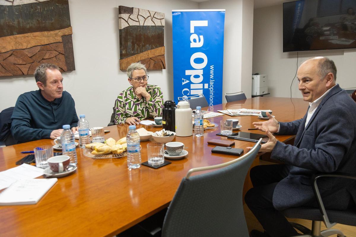 Debate en la sede de LA OPINIÓN sobre formación y empleo en el sector de las energías renovables.