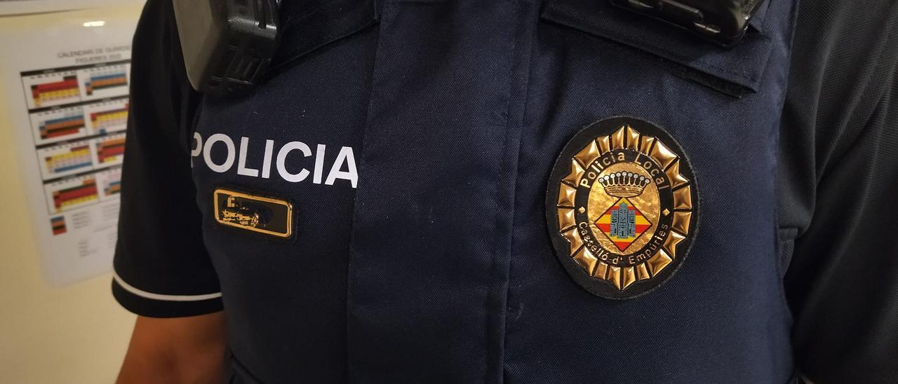 Un agent de la Policia Local de Castelló d&#039;Empúries