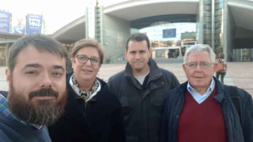 Miembros de Cambiemos Murcia han acompañado a Joaquín Contreras a Bruselas.