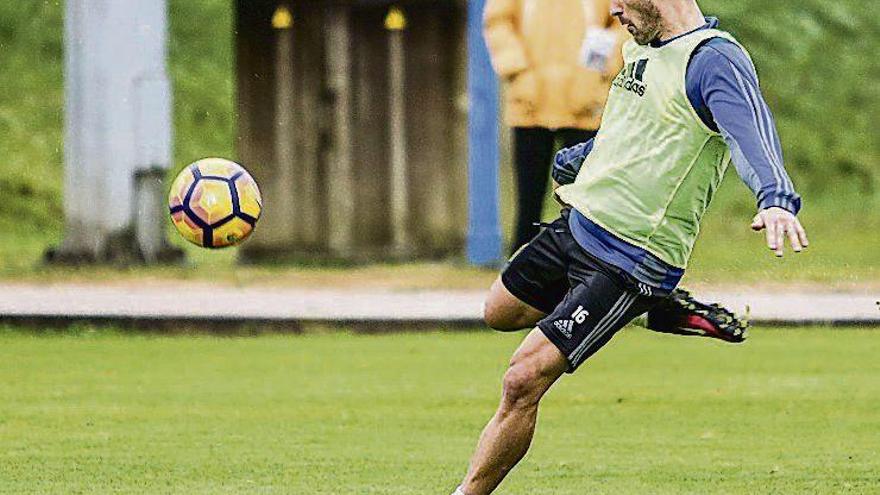 Jorge Ortiz, ayer, en el entrenamiento en El Requexón.