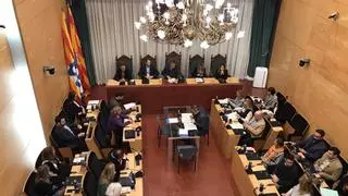 El Pleno municipal de Badalona rechaza investigar las polémicas oposiciones a la Guàrdia Urbana