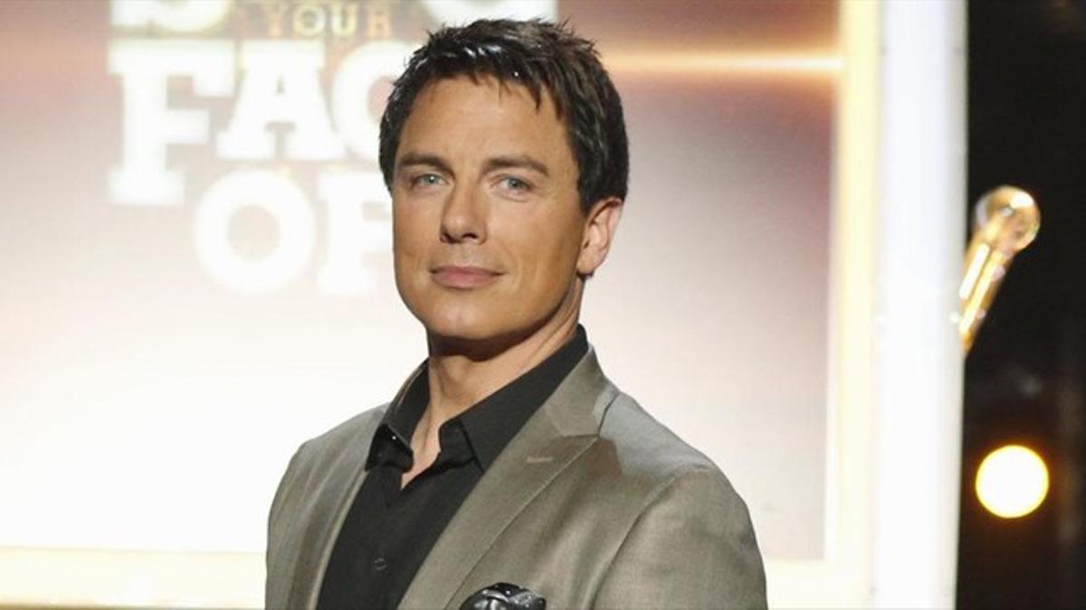 John Barrowman, presentador de la version estadounidense de 'Tu cara me suena'