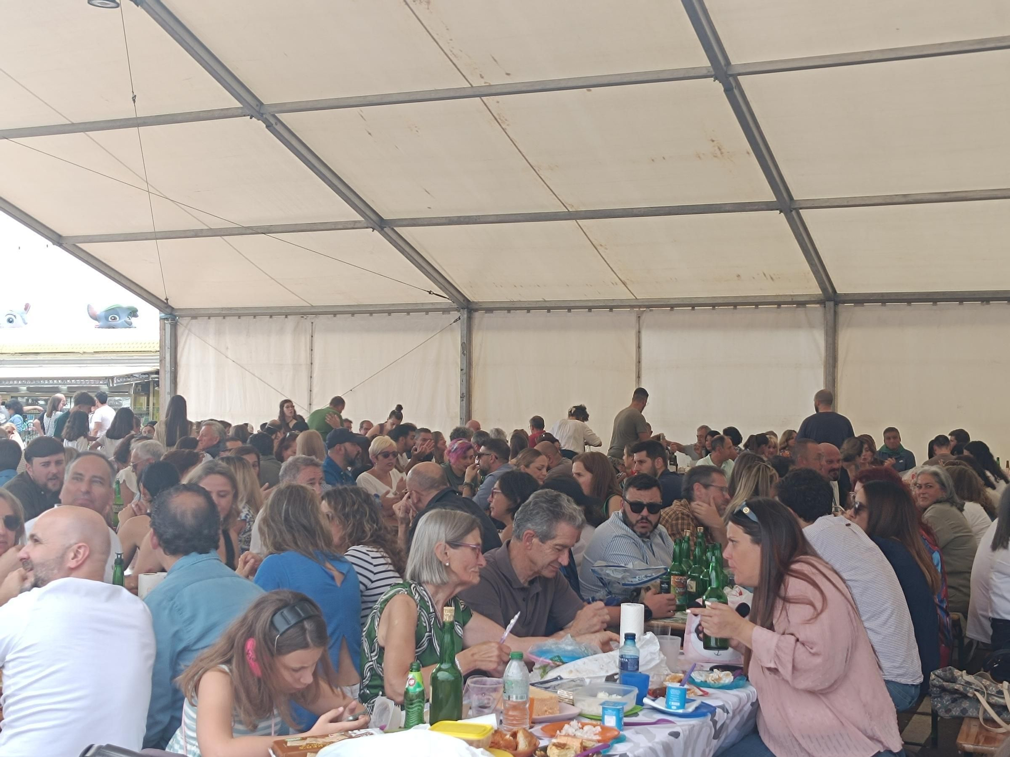 La Fresneda cierra sus fiestas del Corpus con la comida de hermandad