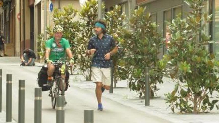 Fernando Moreno i Raúl Gómez, ahir, a la sortida del trajecte des d&#039;Olot.