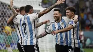 La noche redonda de Messi: mil partidos, primer gol en eliminatorias y cuarta vez en cuartos