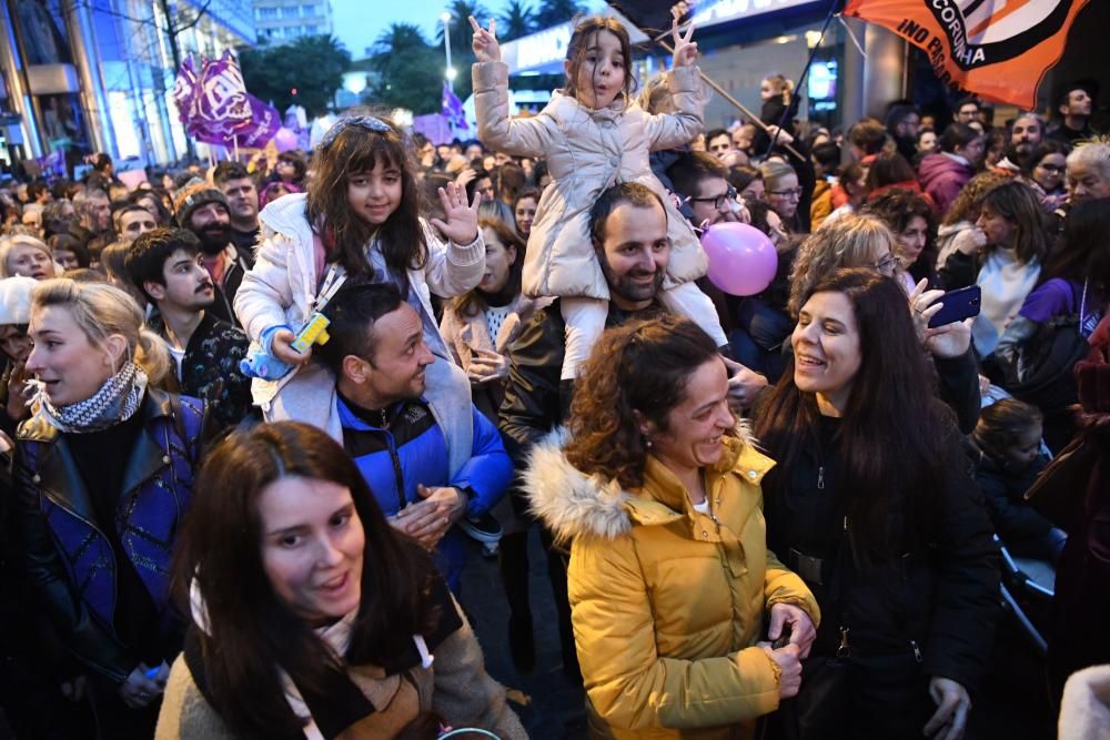 Unas 40.000 personas secundan la marcha feminista