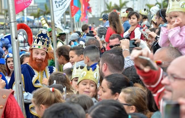 REYES MAGOS LLEGADA BARCO