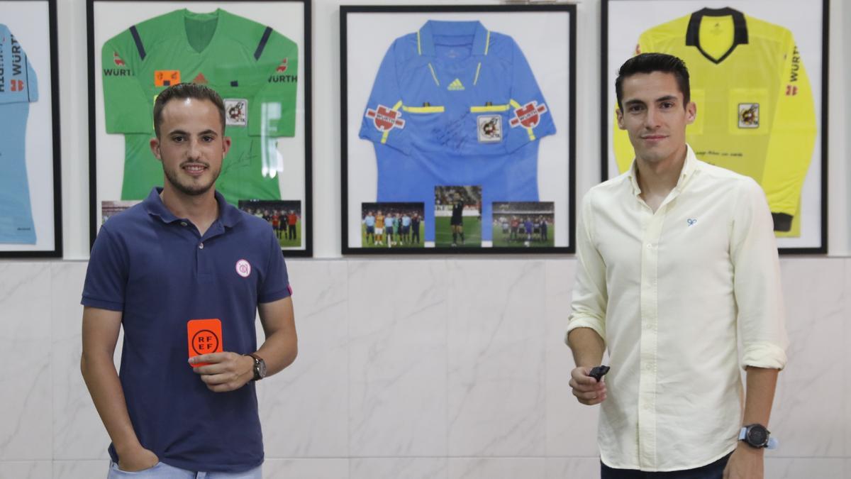 Sánchez Carreras (i) y Camacho Garrote, a los pocos días de conocerse su ascenso a Segunda RFEF.