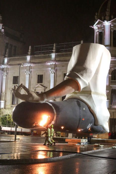 Así ha sido la cremà de la falla municipal