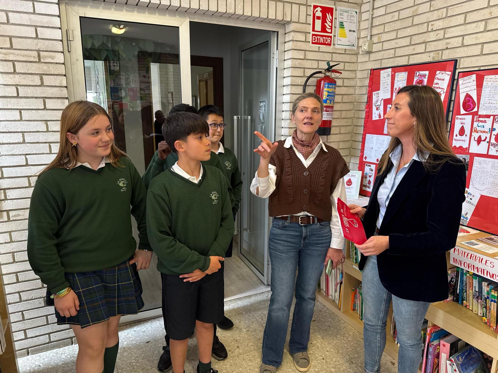 La campaña de donación de sangre en el colegio La Corolla de Gijón, en imágenes