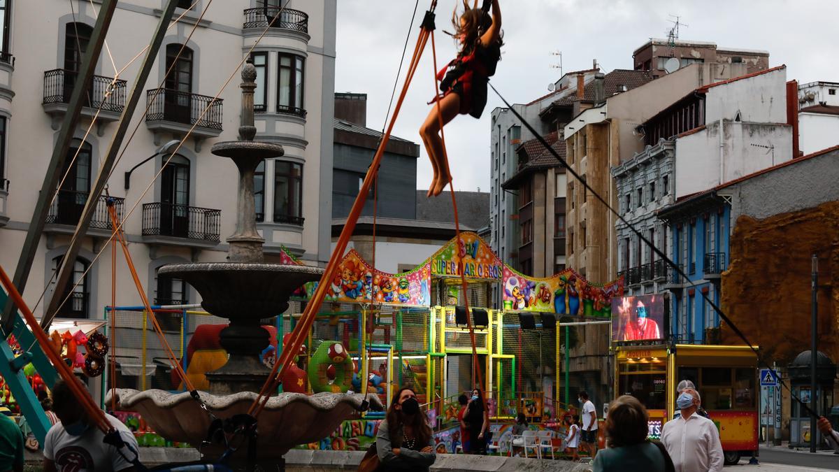 El ferial de San Agustín conquista la plaza de Pedro Ménendez