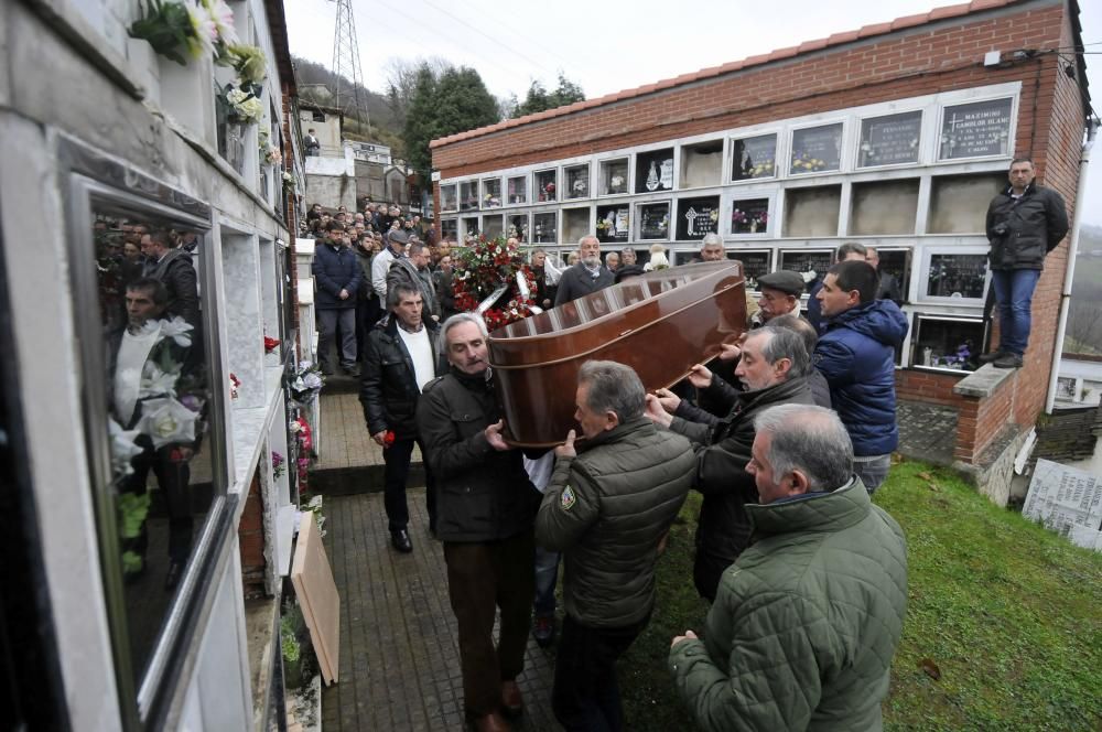 Funeral de Ignacio Fernández, exalcalde de San Martín del Rey Aurelio