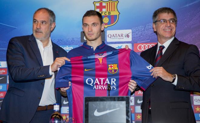 La presentación de Vermaelen, en imágenes